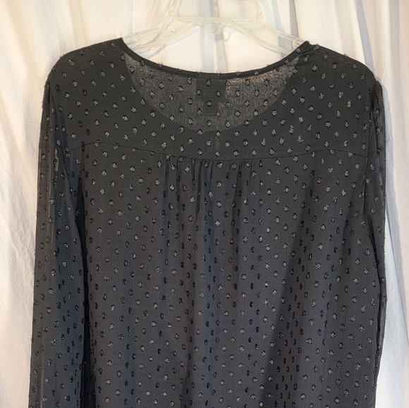 Ava & Viv Sparkling Dot Black Tie Front Relaxed Blouse - Picture 4 of 10